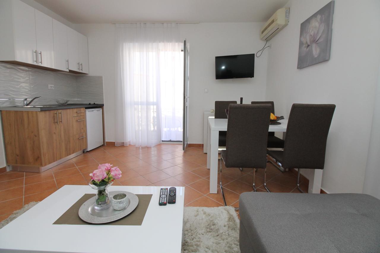 Luxury Apartment Stefan สเวติ สเตฟาน ภายนอก รูปภาพ