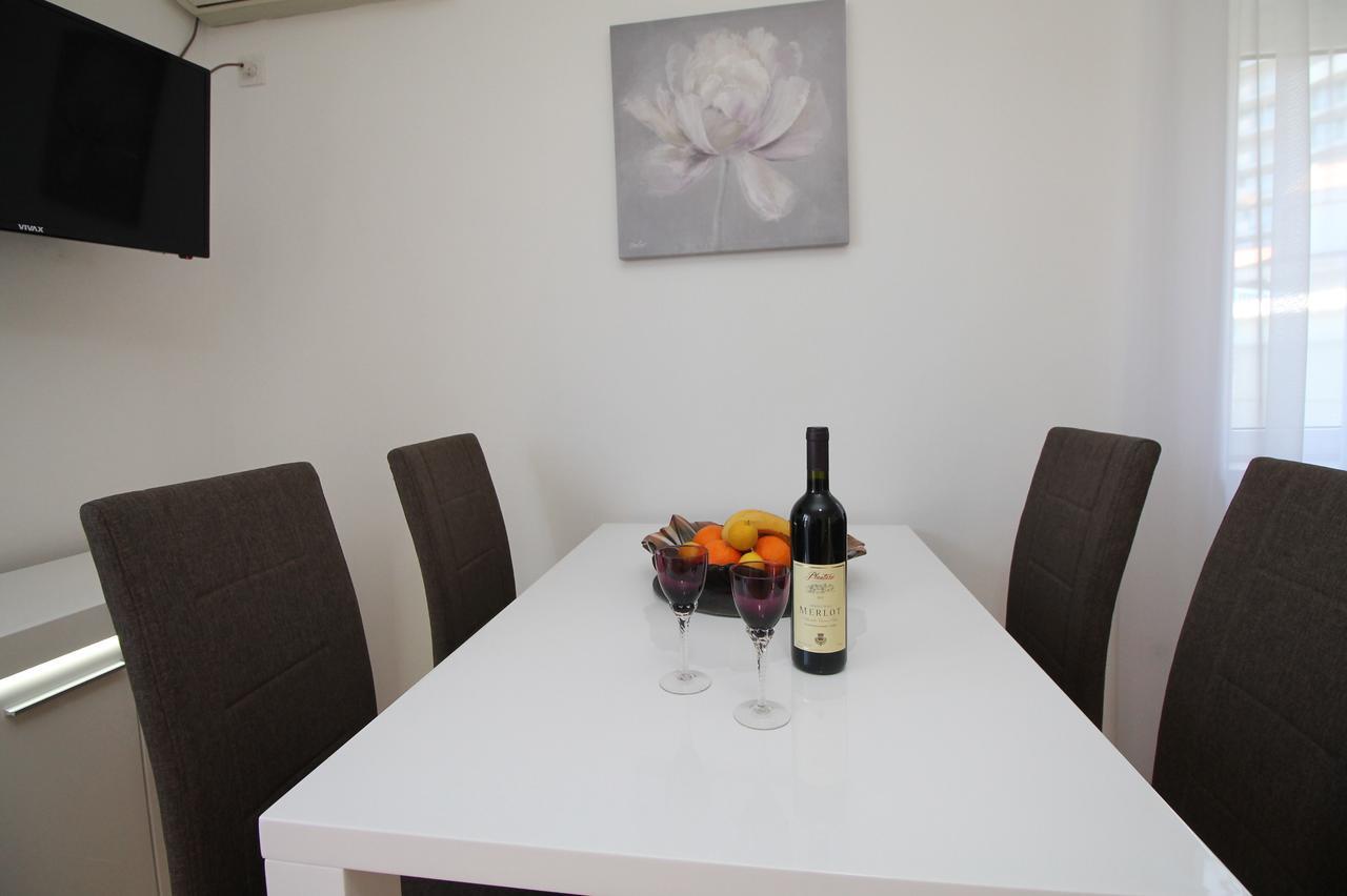 Luxury Apartment Stefan สเวติ สเตฟาน ภายนอก รูปภาพ