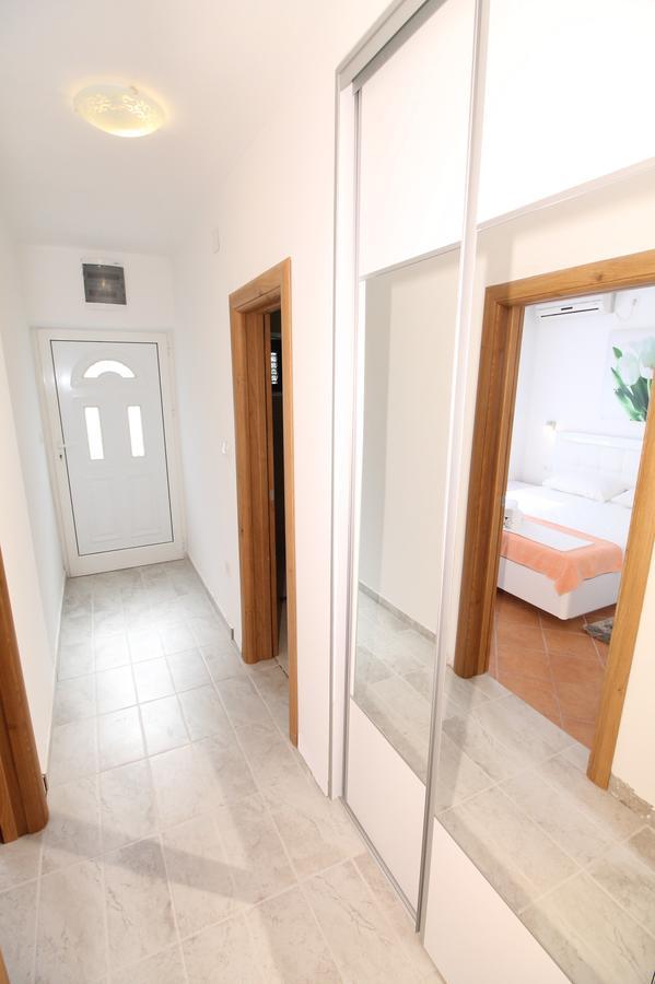 Luxury Apartment Stefan สเวติ สเตฟาน ภายนอก รูปภาพ