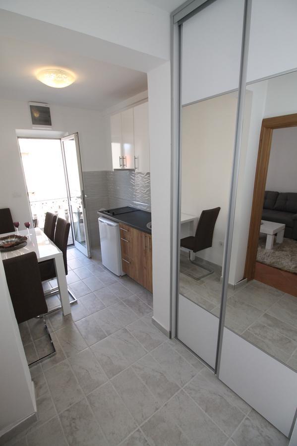 Luxury Apartment Stefan สเวติ สเตฟาน ภายนอก รูปภาพ